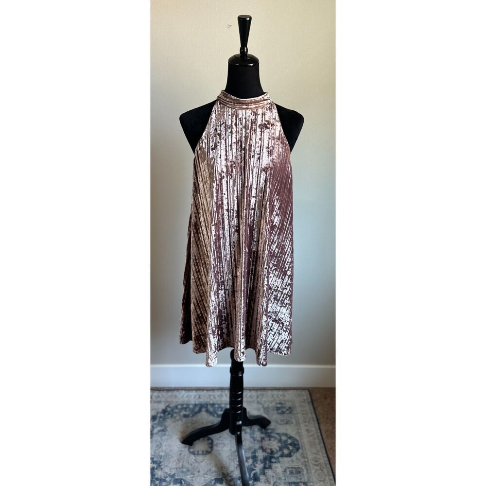 Angie Women's Cut Rose Pink Crush Velvet Mock Neck Pleated Swing Dress Size M